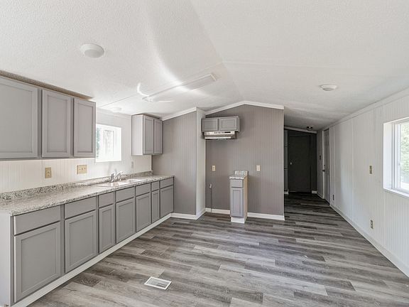 5th image of 28925 360th St #19