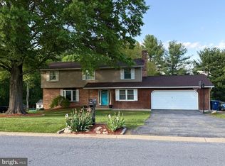 708 Scotsdale Rd, Westminster, MD 21157