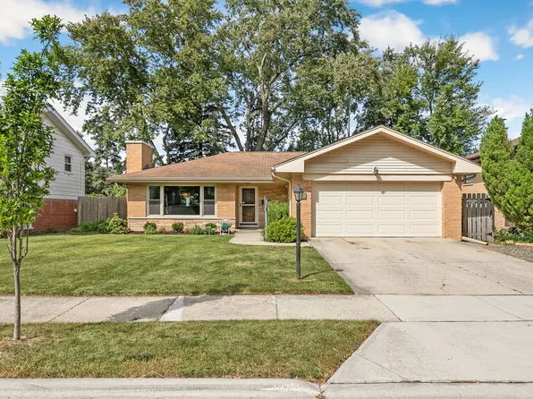 205 Huntington Ct, La Grange Park, IL 60526