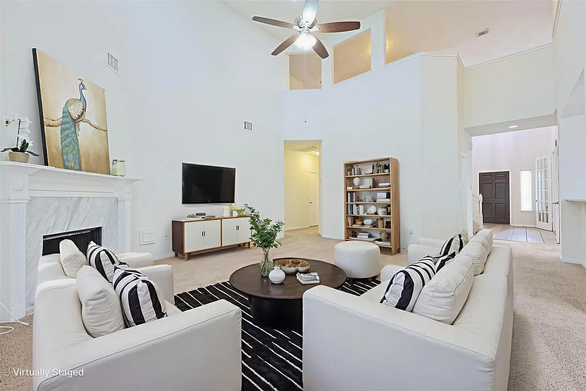 Building Photo - 23019 Eastgate Village Dr
