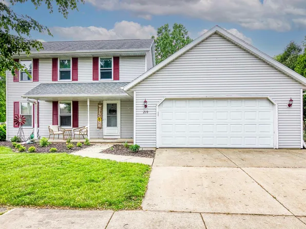 219 E James St, Appleton, WI 54915