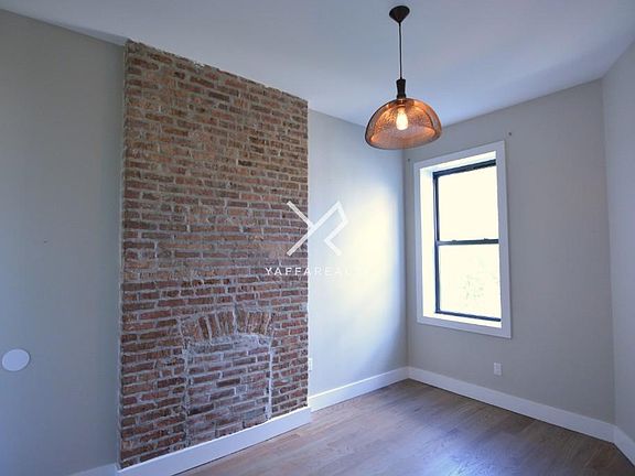 3rd image of 1043 Bedford Ave APT 3D