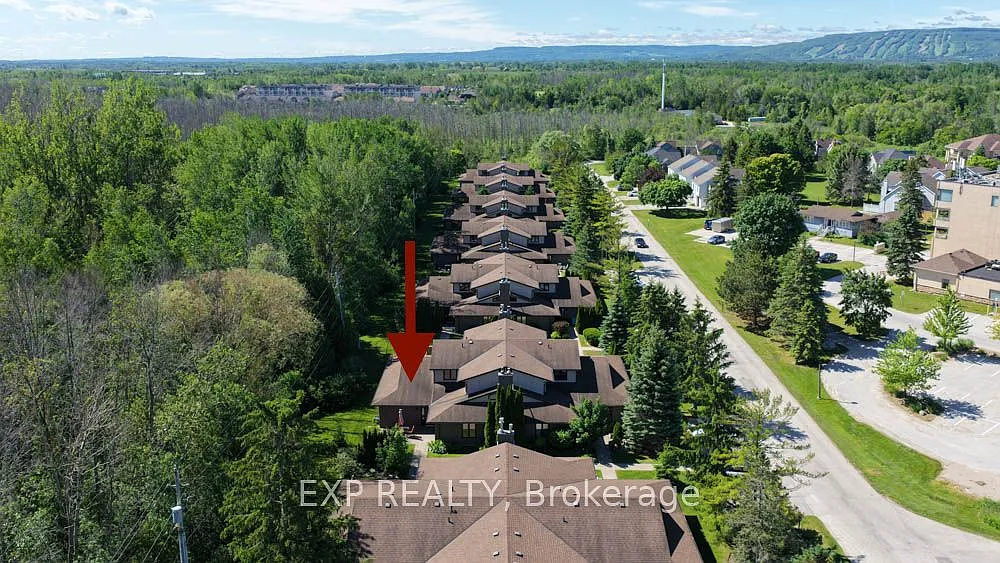 3 bed, $3,000 — Photo 3