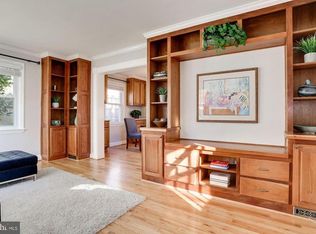 1135 S Edison St, Arlington, VA