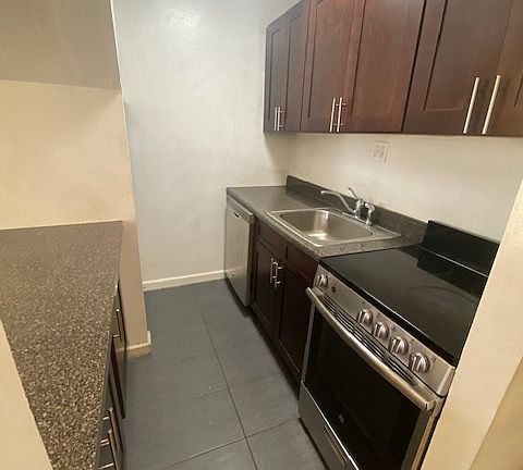 5th image of 1485 1st Ave APT 4B