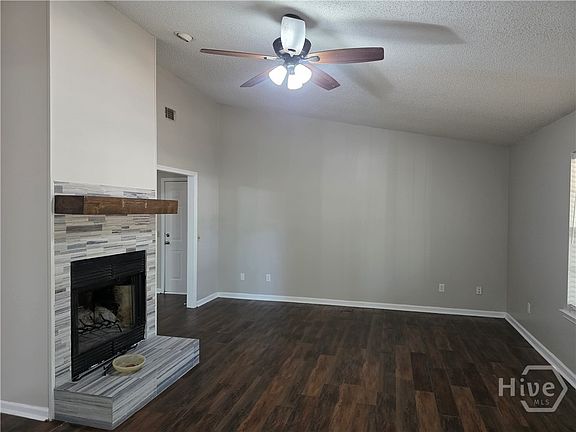 4th image of 622 Plantation Dr