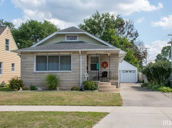 120 Miami Club Dr, Mishawaka, IN 46544