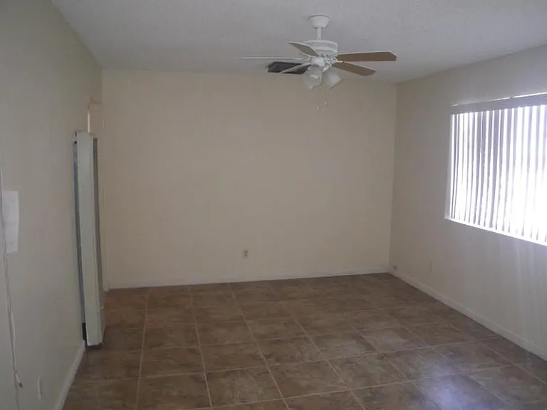 58758 Mesa Dr — Photo 2