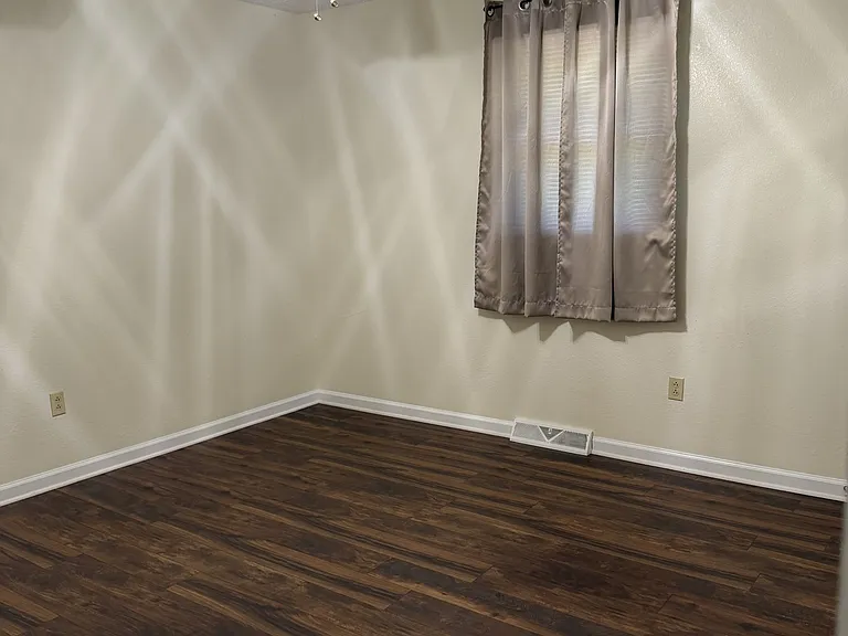 1384 Windy Ridge Rd #8 — Photo 7