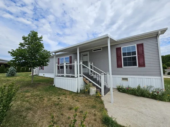 2287 Summerfield Ln #763, Traverse City, MI 49686