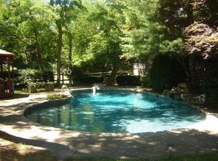 18 Orchard Dr, Northport, NY 11768