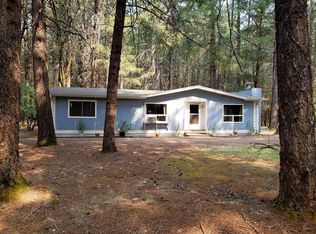 5045 Takilma Rd, Cave Junction, OR 97523