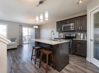 1 Hammett Gate, Spruce Grove, AB T7X 0V2