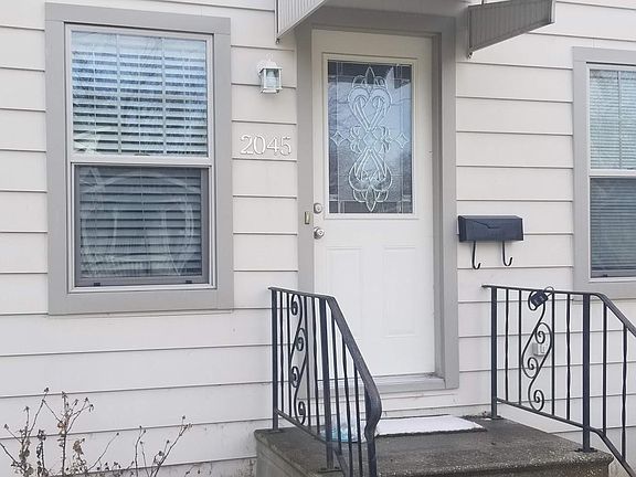 2nd image of 2045 Marquette St