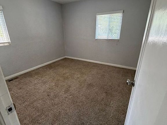 5th image of 1690 Yarrow St #1690