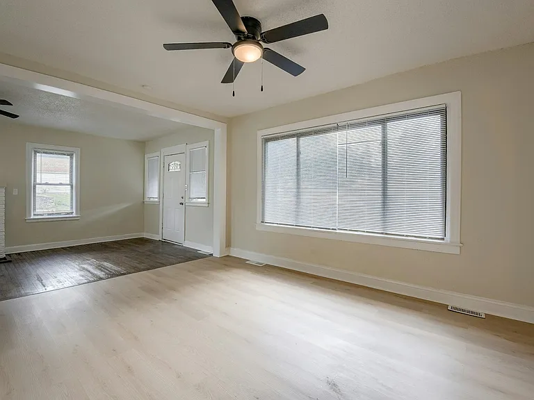 6212 Walrond Ave — Photo 7