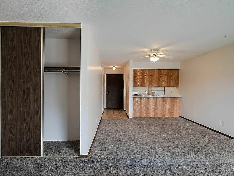 The Oaks Apartments