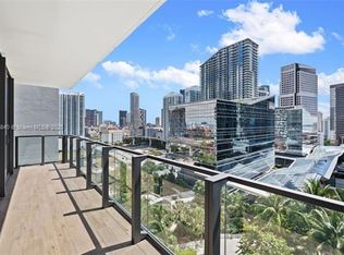 88 SW 7th St APT 1403, Miami, FL 33130