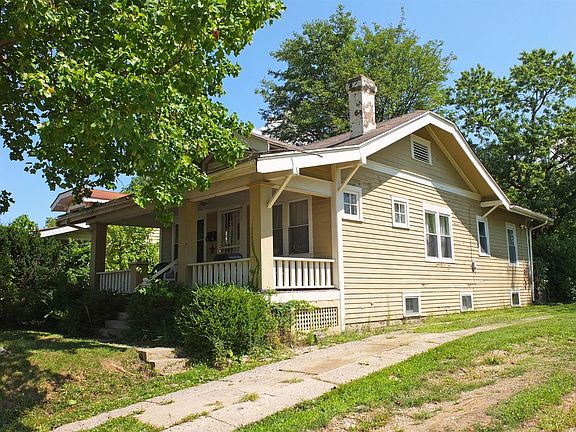 2nd image of 1922 Malvern Ave