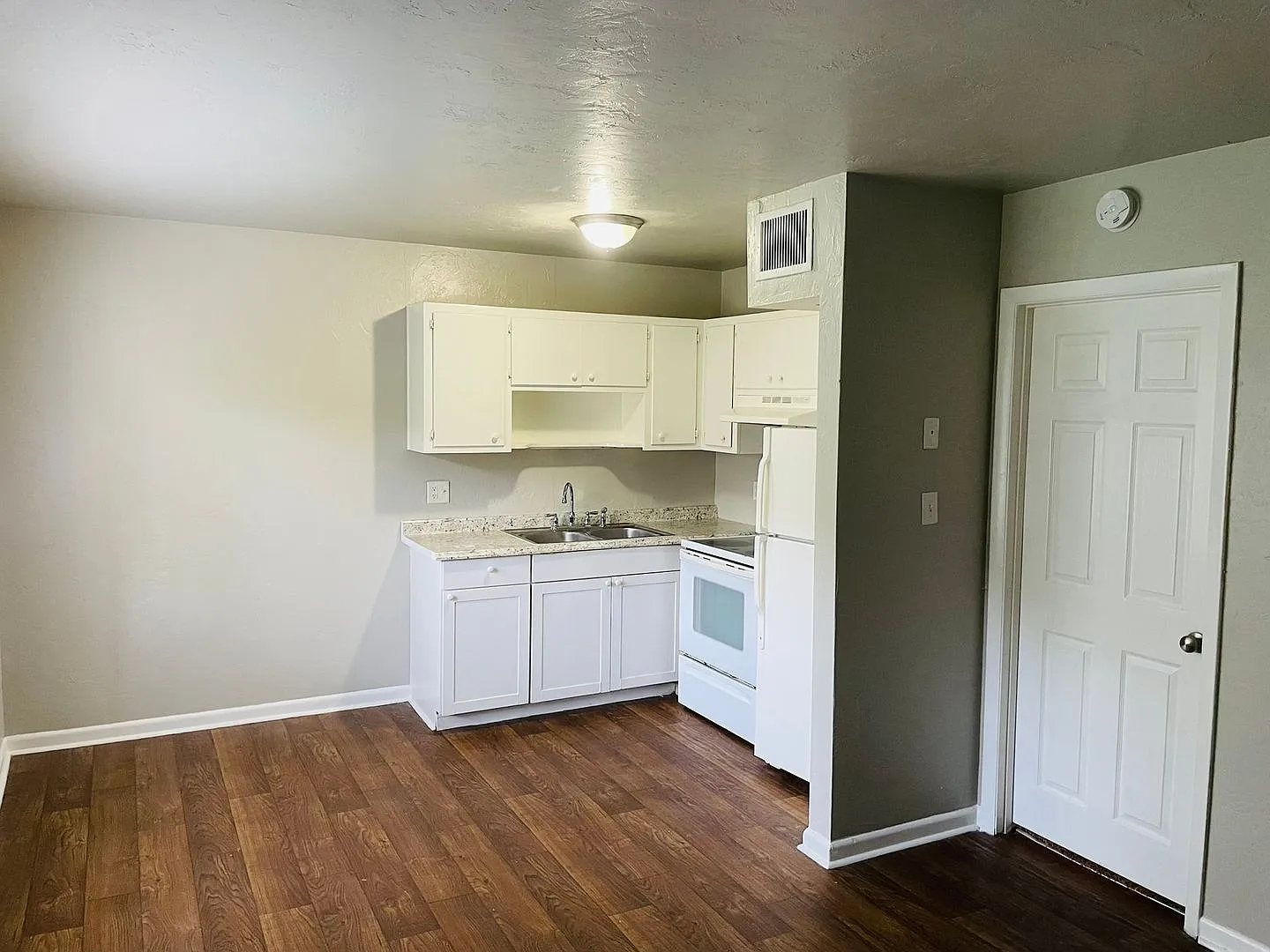The Nook — Photo 3