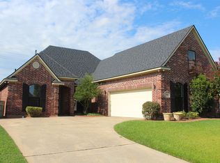 540 Chinquipin Dr, Bossier City, LA 71111