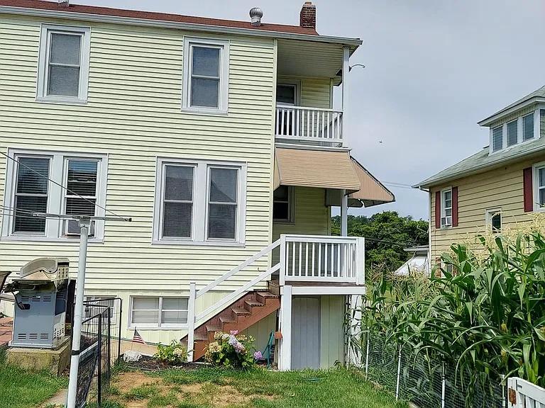 393 S Main St — Photo 14