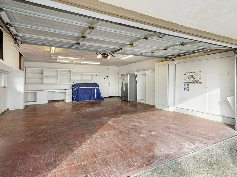 32722 Seven Seas Dr — Photo 41