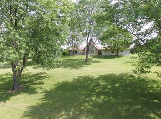 212 Clearcreek Rd, Irvine, KY 40336