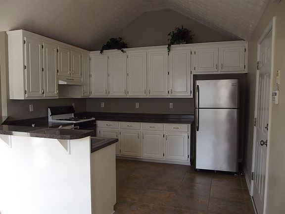4th image of 212 Bay Cove Ct