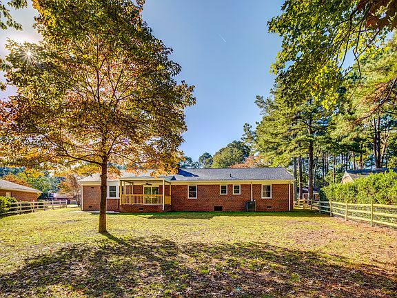 4th image of 4057 Belvedere Dr
