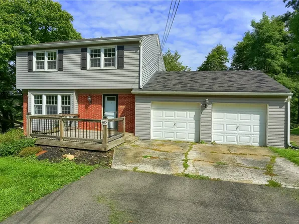 105 Knollwood Dr, Industry, PA 15052
