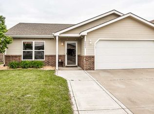 2521 Buttonwood Dr, Manhattan, KS 66502