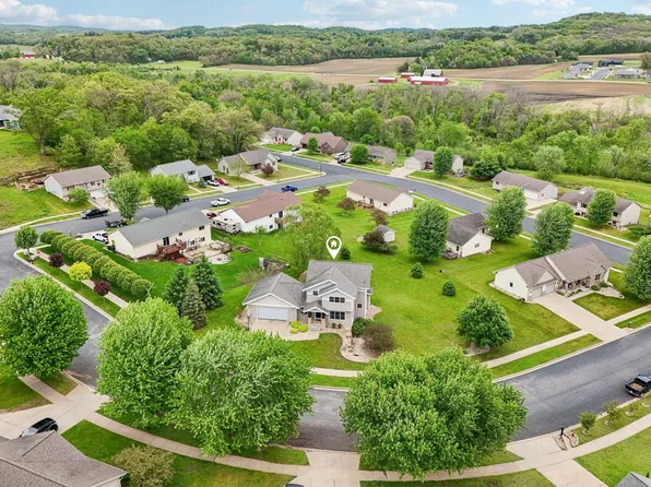 2436 Tanna Rain Cir, Reedsburg, WI 53959