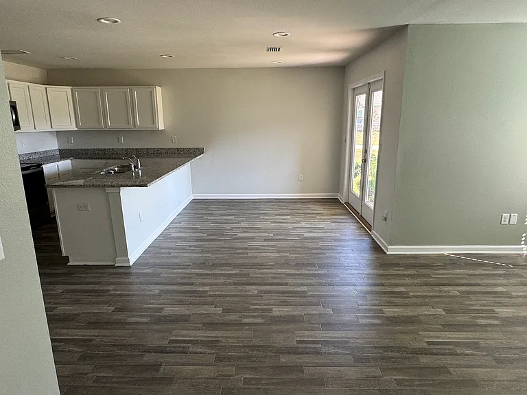 151 Cool Breeze Dr — Photo 10