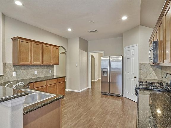 4th image of 32314 Golden Oak Park Ln