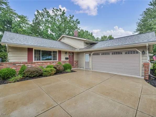 22534 Bard Ave, Fairview Park, OH 44126