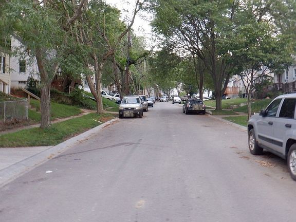 4th image of 4700 Green Glen Ln