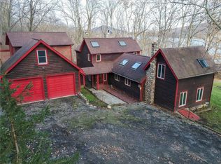 6393 Old Post Rd, Naples, NY 14512