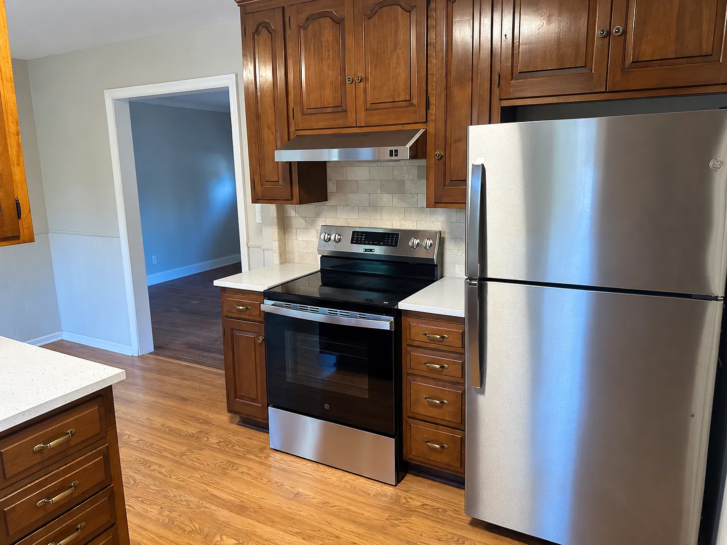 3 bed, 1690 sqft, $2,995 — Photo 4