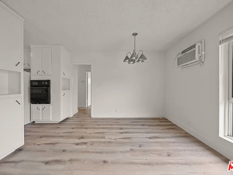 10653 Holman Ave #4 — Photo 4