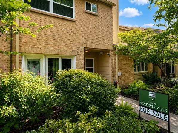 12625 Memorial Dr APT 98, Houston, TX 77024