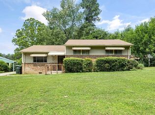 2006 Waters Dr, Raleigh, NC 27610