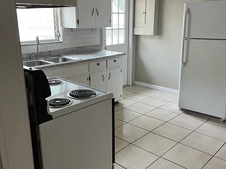 3211 Roscoe Ave #3213 — Photo 7