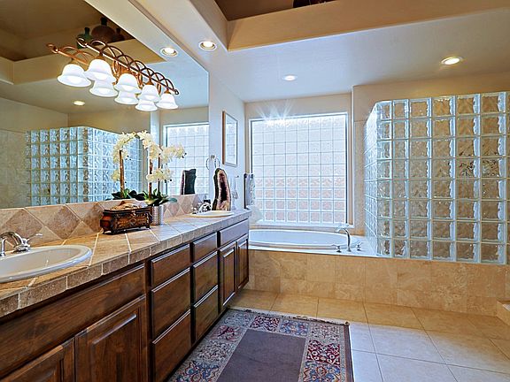 4th image of 9805 E Preserve Way