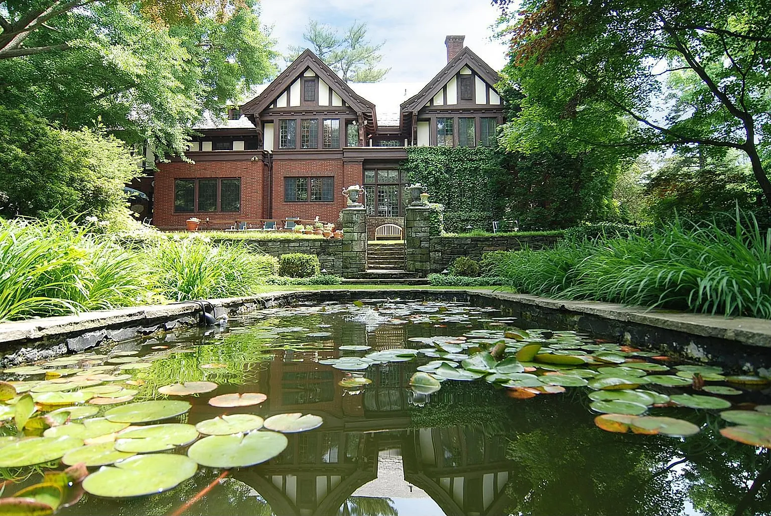6 Halsey Pl photo 1
