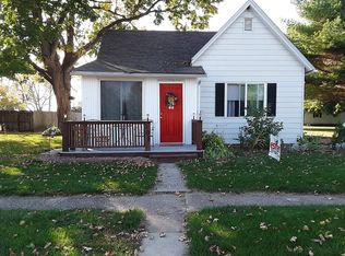 105 N State St, Atkinson, IL 61235