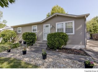 2421 Griffiths Ave, Springfield, IL 62702