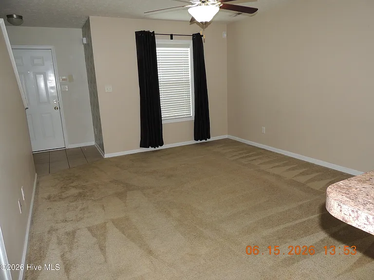 421 Falls Cv — Photo 11