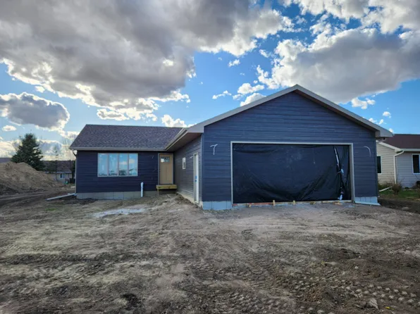 1709 S Miller Ave, Mitchell, SD 57301