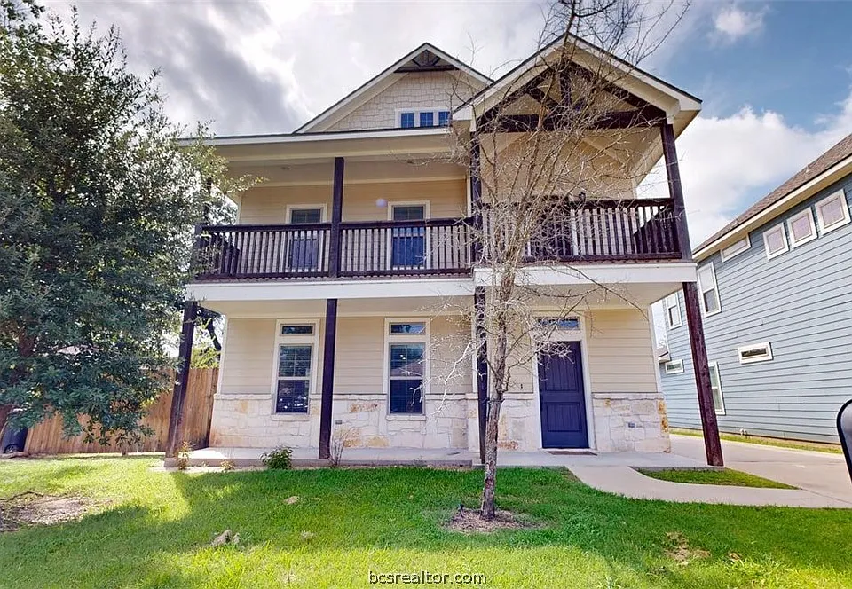 124 Richards St #B